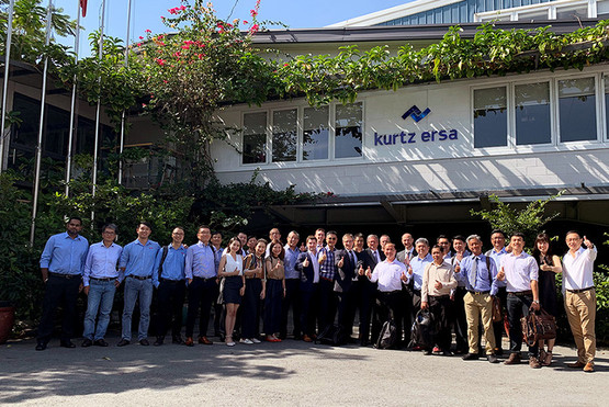 Dezember 2018: Teilnehmer des Asien-Salesmeetings am neuen Kurtz Ersa-Standort in Ho Chi Minh City